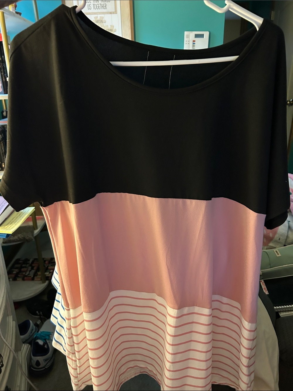 SHEIN Black and Pink Colorblock Short Sleeve Tee